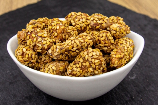 Amandes enrobées au sésame